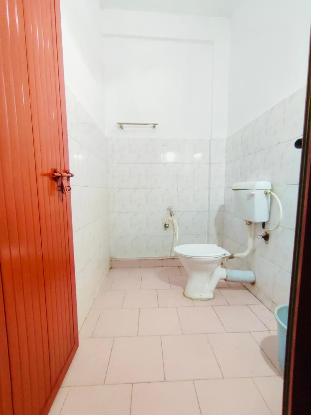 Thrissur Omega Tourist Home מראה חיצוני תמונה